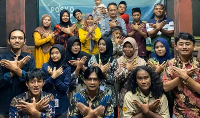 Satu tim, satu salam