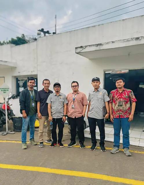 Kunjungan lapangan